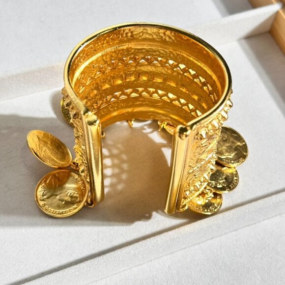 Ben-Amun gold cuff with coins bracelets <Rihanna> - Picture 11 of 13
